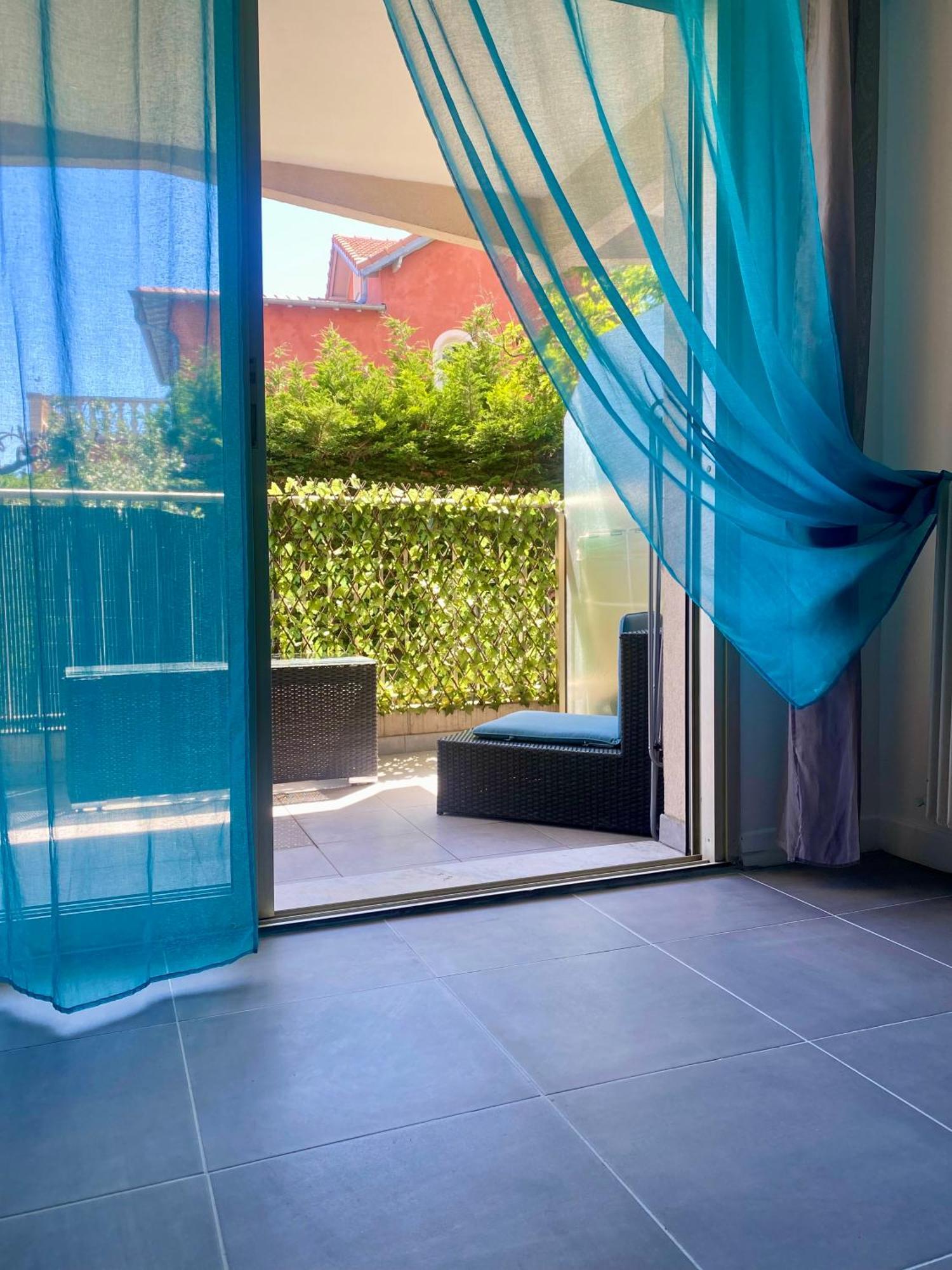 Studio Jardin Fleuris Parking 尼斯 外观 照片